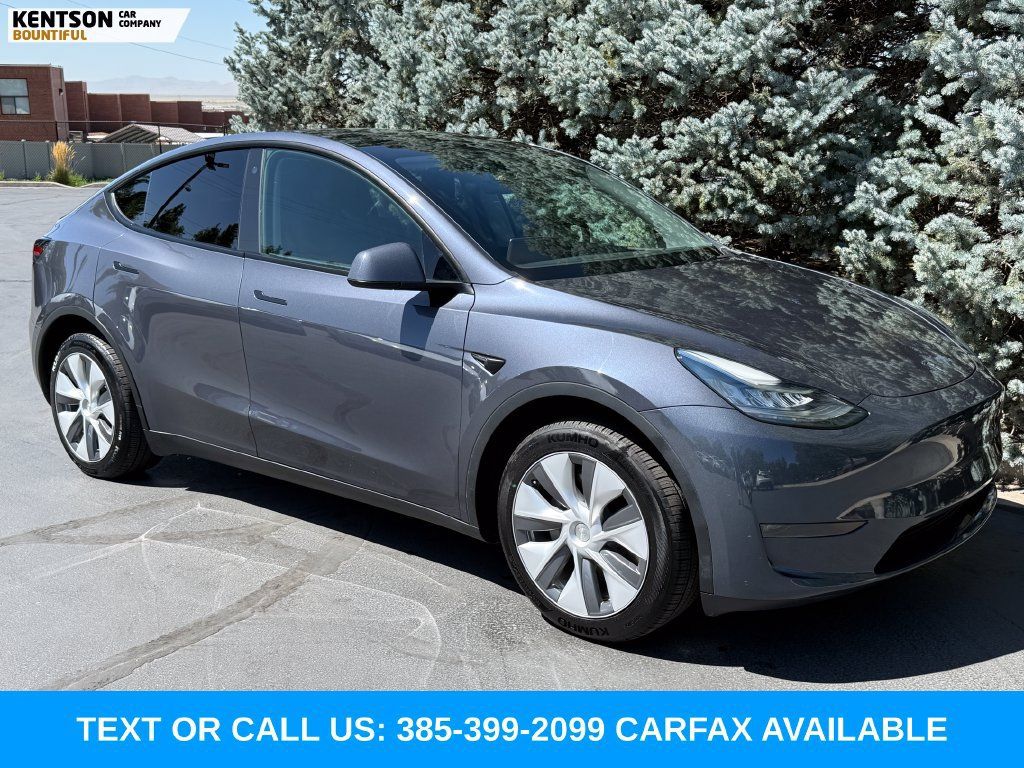 Used 2023 Tesla Model Y Long Range AWD/4WD image 12