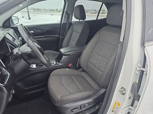 Used 2021 Chevrolet Equinox LT image 16