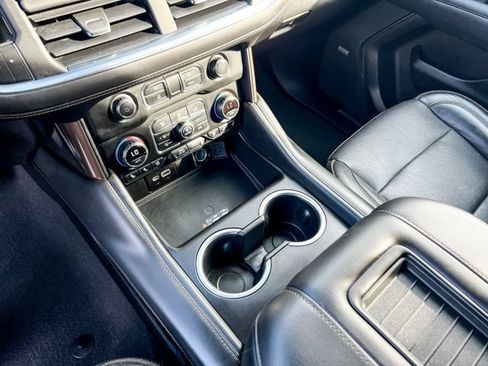Used 2021 Chevrolet Tahoe High Country w/ Premium Package AWD/4WD image 20