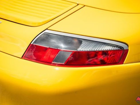 Used 2000 Porsche 911 Carrera 4 image 51