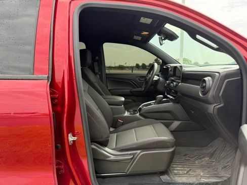 Certified 2024 Chevrolet Colorado Trail Boss w/ Advanced Trailering Package AWD/4WD image 10