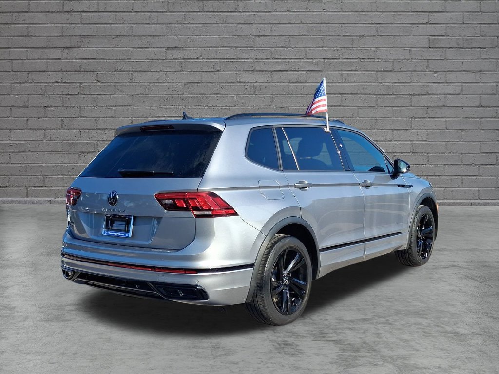 Certified 2023 Volkswagen Tiguan SE R-Line FWD image 12