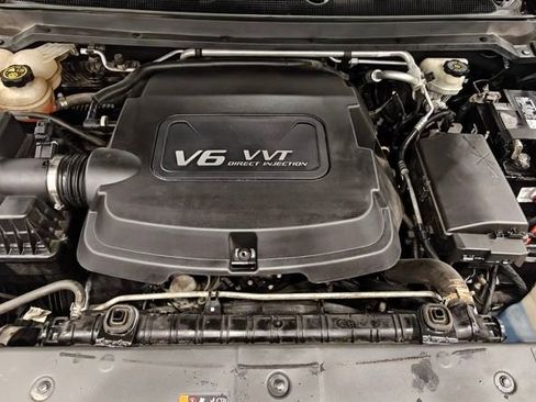 Used 2015 GMC Canyon SLT image 44