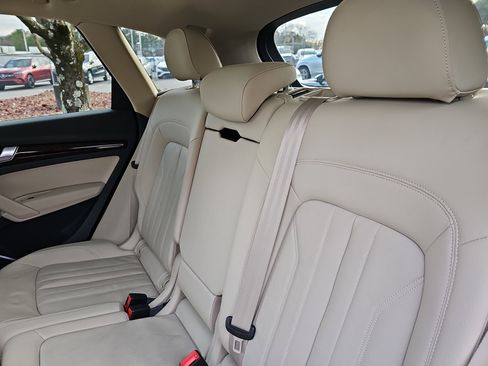 Used 2018 Audi Q5 2.0T Premium Plus w/ Premium Plus Package image 14