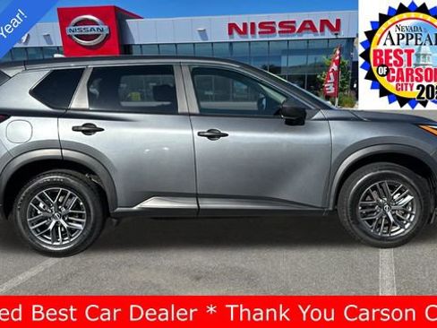 Used 2023 Nissan Rogue S AWD/4WD image 2