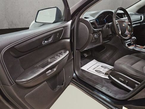 Used 2013 Chevrolet Traverse LT w/ All-Star Edition AWD/4WD image 9