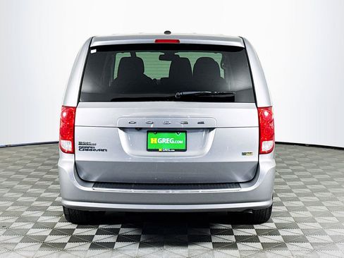 Used 2018 Dodge Grand Caravan SE w/ UConnect Hands-Free Group FWD image 7