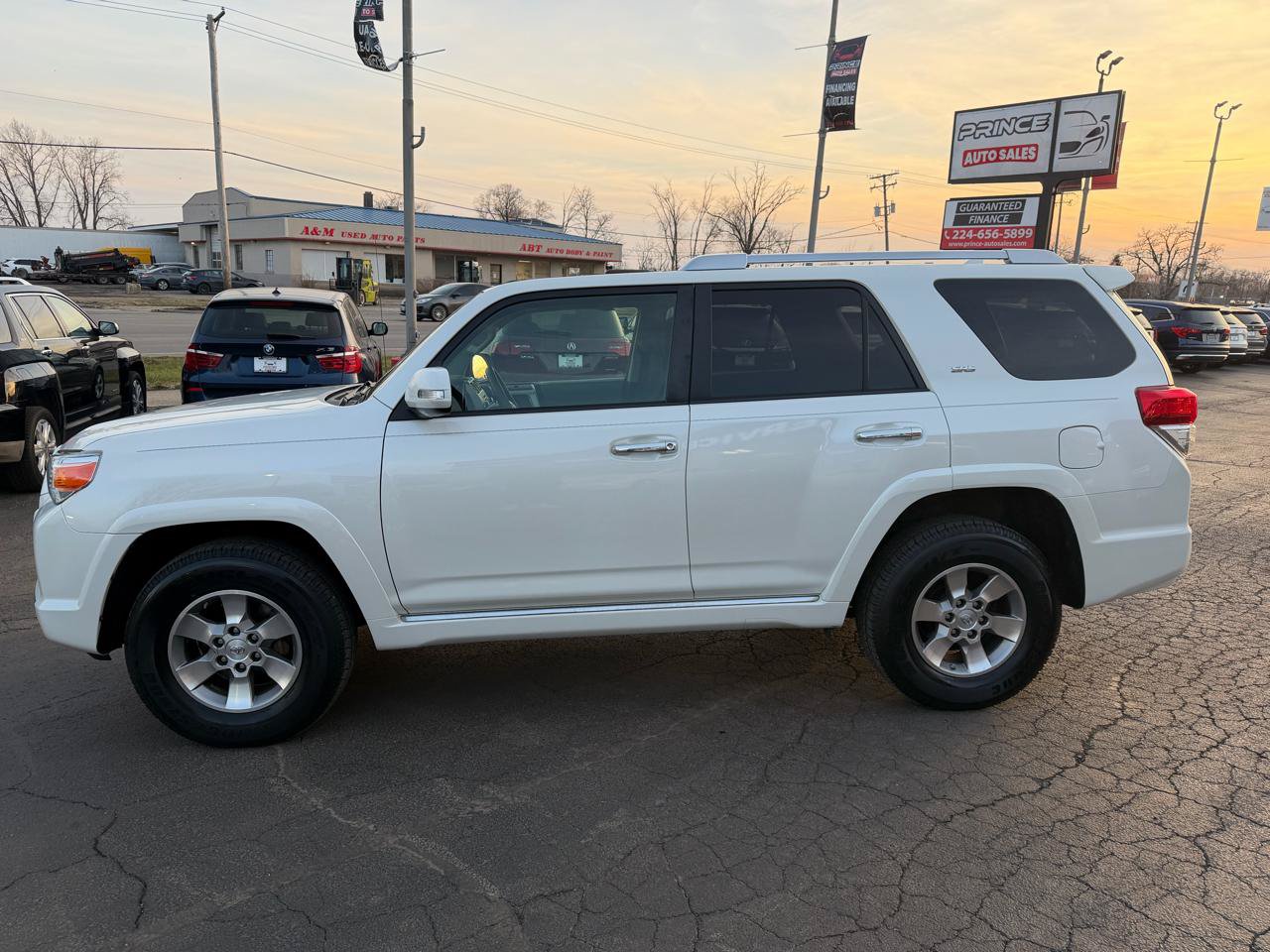 Used 2010 Toyota 4Runner SR5 w/ Convenience Pkg AWD/4WD image 4