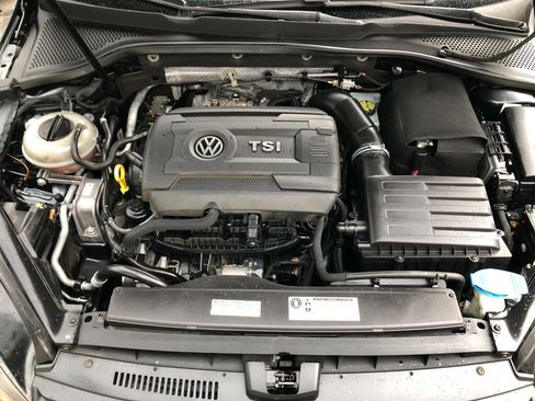 Used 2015 Volkswagen GTI SE FWD image 35