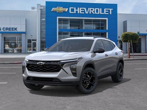 New 2026 Chevrolet Trax LT w/ Midnight Edition FWD image 31
