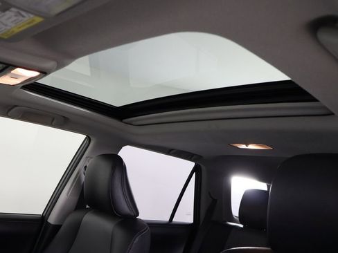 Used 2018 Toyota 4Runner SR5 Premium image 24