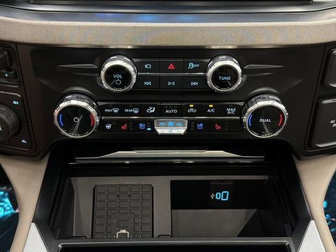 Used 2026 Ford F450 Platinum w/ Platinum Plus Package AWD/4WD image 25