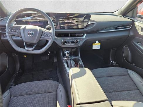 Used 2026 Buick Envista Preferred w/ Advanced Safety Package FWD image 18