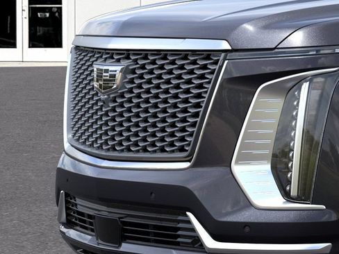 New 2026 Cadillac Escalade Platinum Luxury AWD/4WD image 13