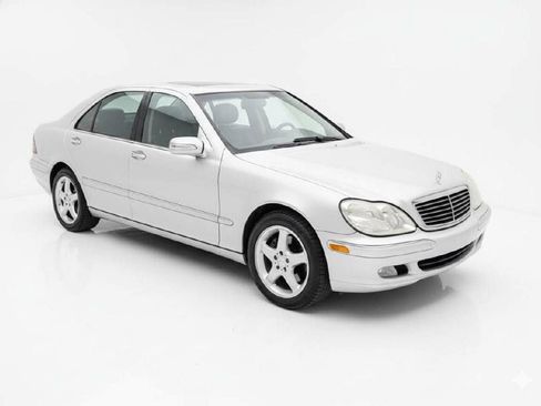 Used 2004 Mercedes-Benz S 500 4MATIC image 3