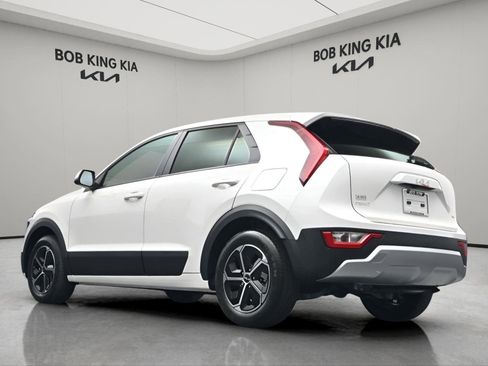 New 2026 Kia Niro LX FWD image 21