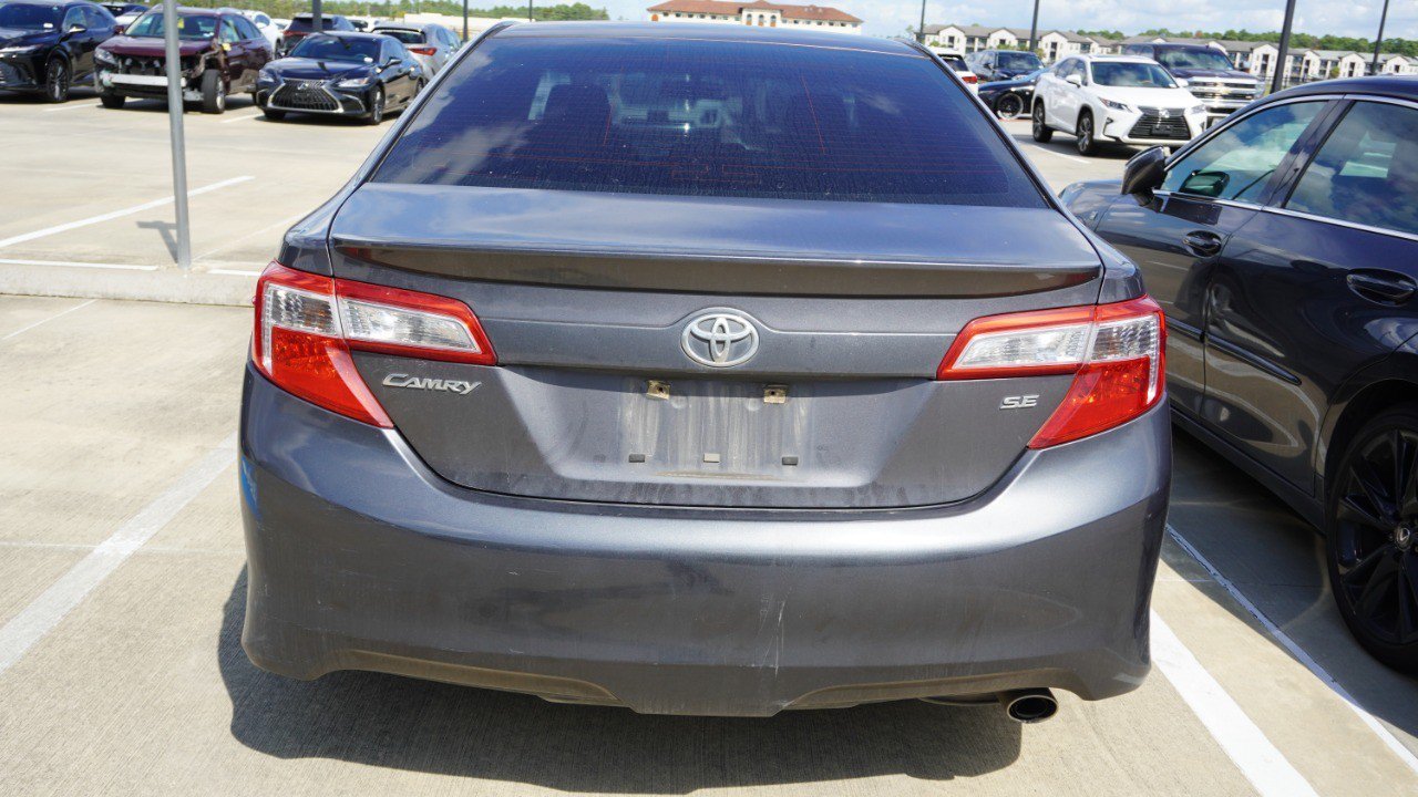 Used 2012 Toyota Camry SE FWD image 7