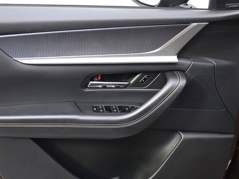 Certified 2025 MAZDA CX-70 3.3 Turbo S w/ Premium Package image 22