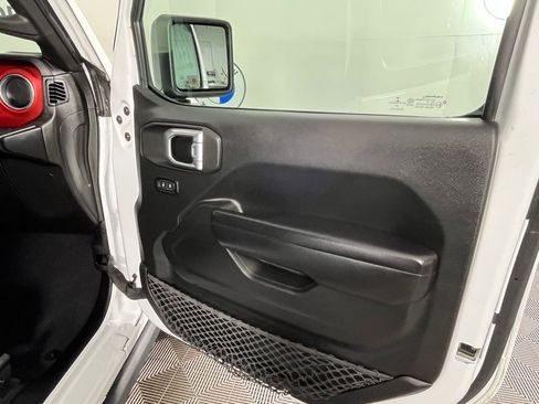 Used 2021 Jeep Wrangler Rubicon AWD/4WD image 24