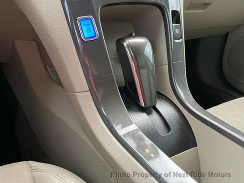 Used 2014 Chevrolet Volt Premium w/ Premium Trim Package image 18