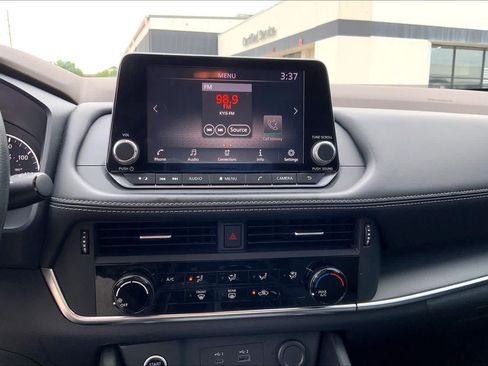 Used 2021 Nissan Rogue S AWD/4WD image 31