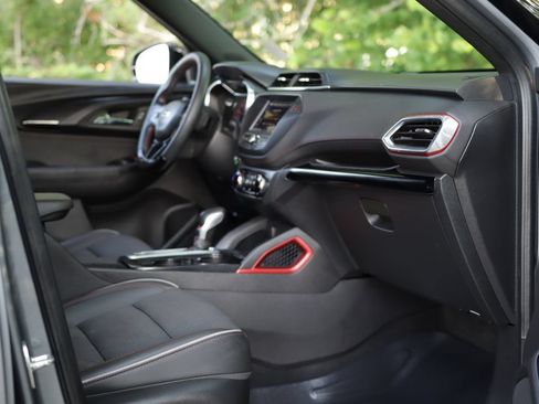 Used 2021 Chevrolet TrailBlazer RS AWD/4WD image 28