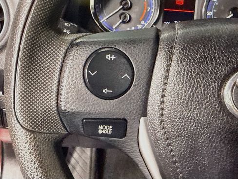 Used 2019 Toyota Corolla LE FWD image 14