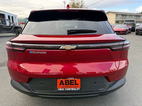 New 2026 Chevrolet Equinox EV LT FWD image 7