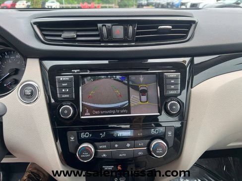 Used 2022 Nissan Rogue Sport SL AWD/4WD image 12