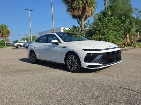 New 2026 Hyundai Sonata Limited FWD image 9
