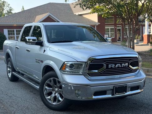 Used 2015 RAM 1500 Limited RWD image 8