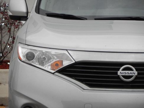 Used 2012 Nissan Quest SL w/ Value Cargo Pkg image 12