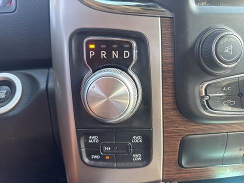 Used 2017 RAM 1500 Laramie w/ Convenience Group image 28