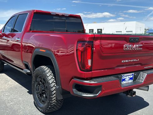 Used 2021 GMC Sierra 2500 Denali w/ Denali Ultimate Package AWD/4WD image 7