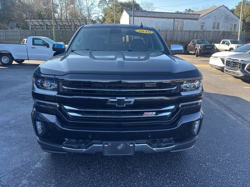 Used 2018 Chevrolet Silverado 1500 LTZ Z71 w/ LTZ Plus Package image 3