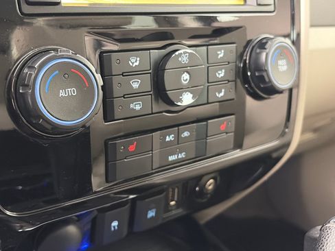 Used 2010 Ford Escape 4WD Hybrid image 21