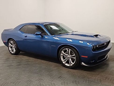 Used 2022 Dodge Challenger R/T image 1