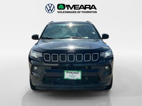 Used 2024 Jeep Compass Latitude image 8