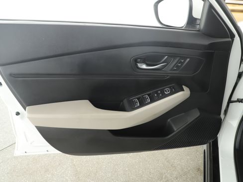 Used 2023 Honda Accord EX-L image 8