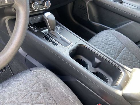 Used 2025 Nissan Kicks SV FWD image 19