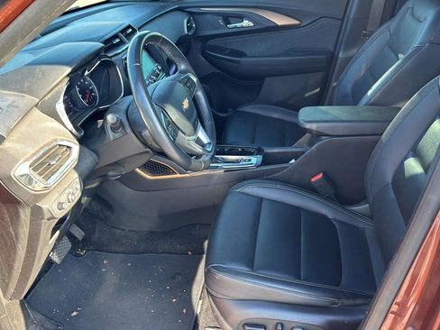 Used 2021 Chevrolet TrailBlazer ACTIV w/ Technology Package image 13