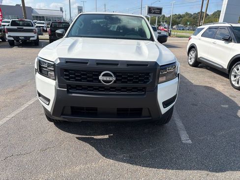 Used 2026 Nissan Frontier S RWD image 2