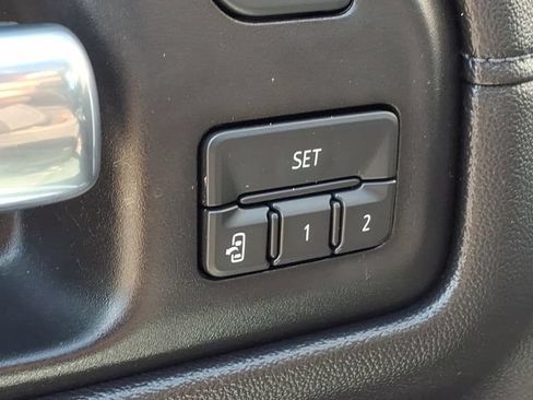 Used 2019 Chevrolet Silverado 1500 LTZ w/ LTZ Premium Package AWD/4WD image 17