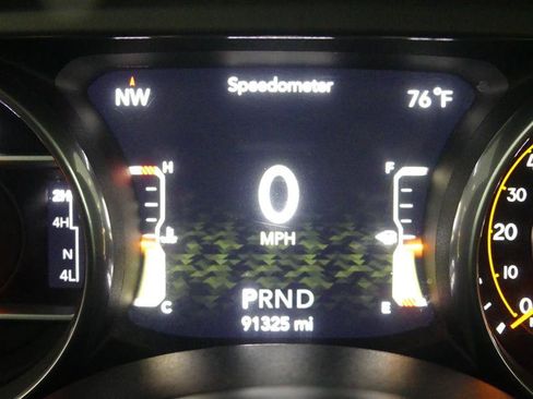 Used 2018 Jeep Wrangler Unlimited Sport S AWD/4WD image 32