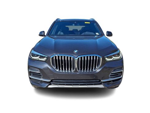 Used 2023 BMW X5 xDrive40i w/ Parking Assistance Package AWD/4WD image 2