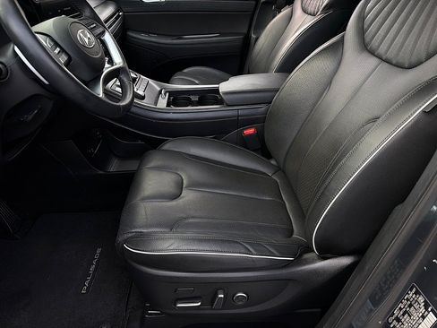 Certified 2024 Hyundai Palisade Limited AWD/4WD image 10