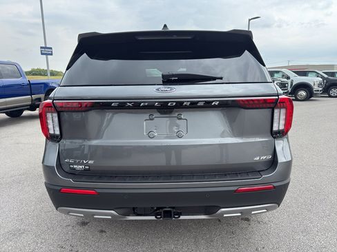 New 2025 Ford Explorer Active w/ Active Comfort Package image 6