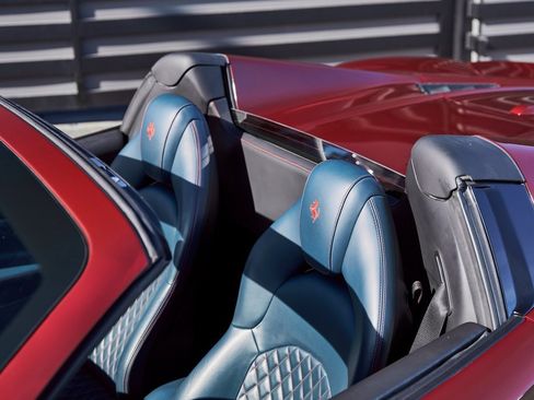 Used 2019 Ferrari 488 Spider image 18