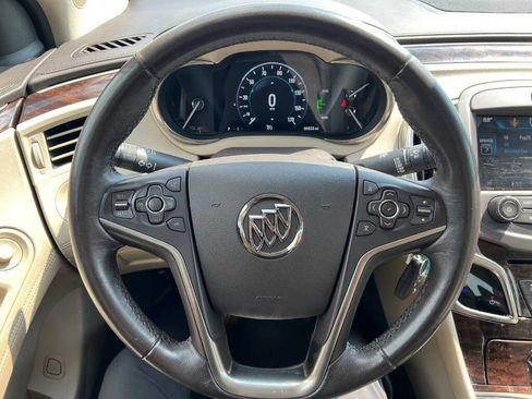 Used 2014 Buick LaCrosse image 16