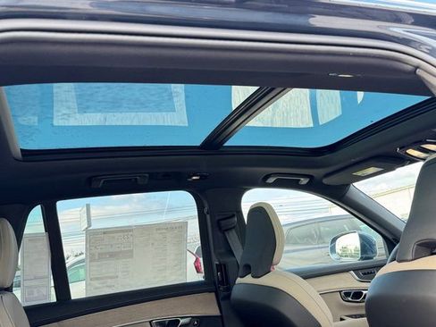 New 2026 Volvo XC90 B6 Plus w/ Protection Package Premier image 14